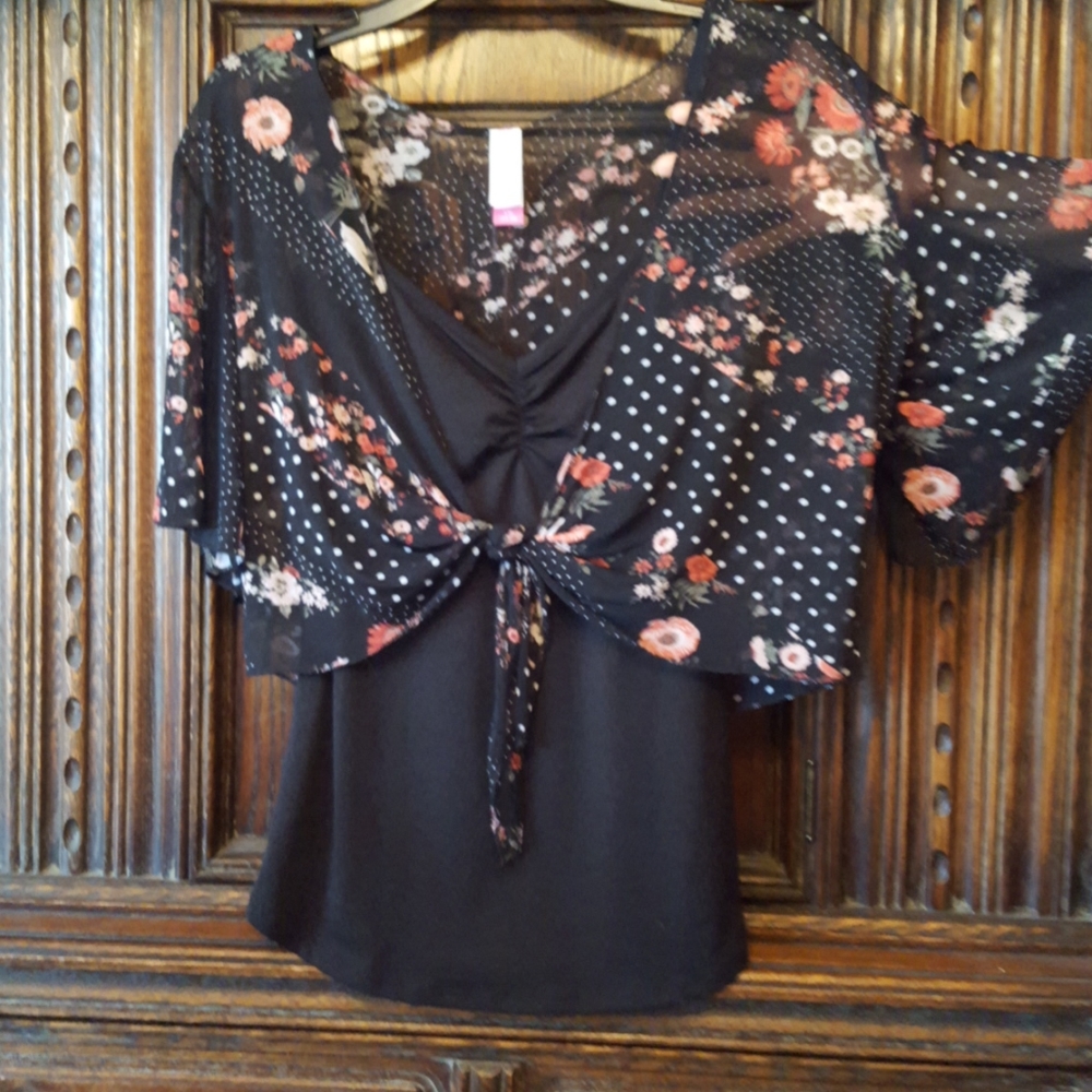No boundaries top